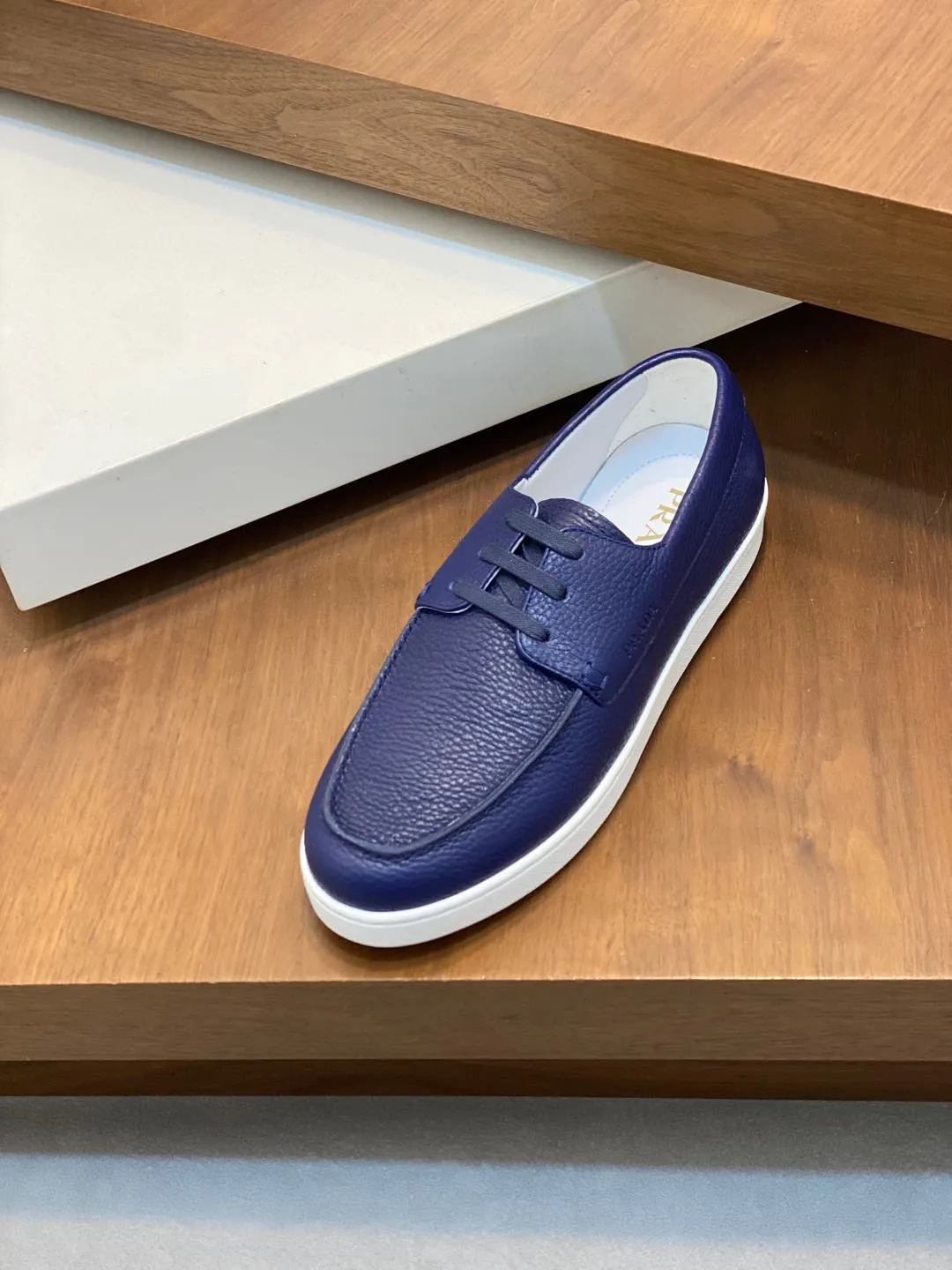 Men's shoes 💰700 [PRADA] Men's shoes are on sale at the counter, sold in Guangzhou, synchronized with the official website, 1 high-quality shipment ✔️ Original cowhide + cowhide lining, 1🆚1 replica, original sole, 38-45 (38.45 custom-made, non-refundable)